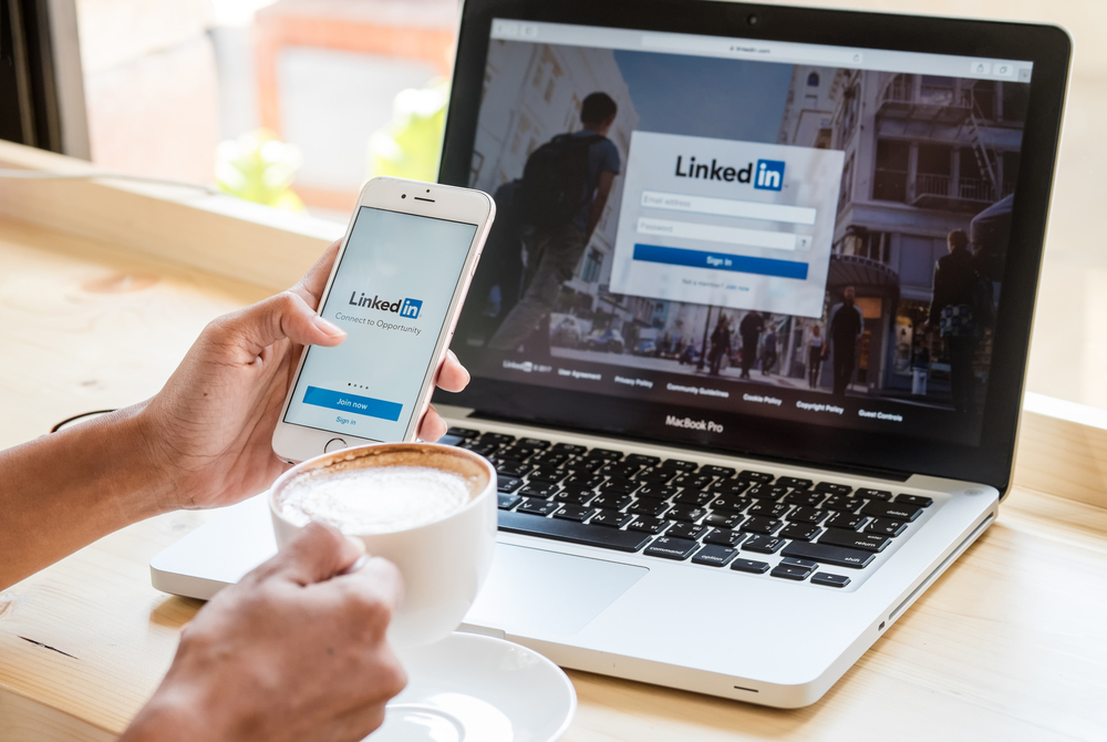 how to do paid advertising on LinkedIn