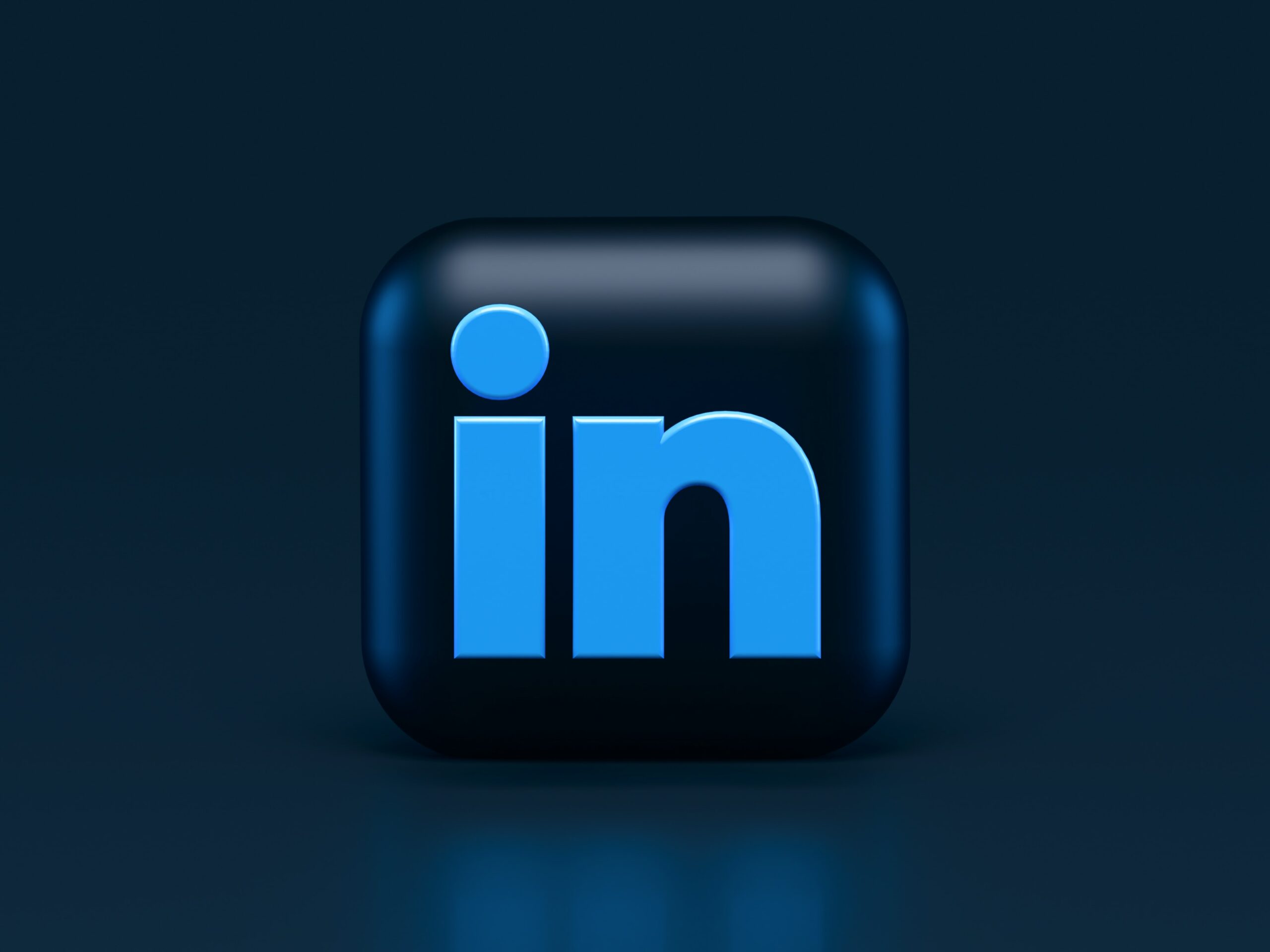 Profiles That Shine: Stellar LinkedIn Summary Best Practices To Follow