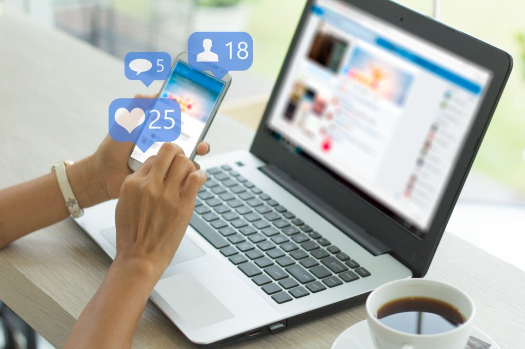 Guide To Facebook Ad Specs 2024 (Story, Images & More)