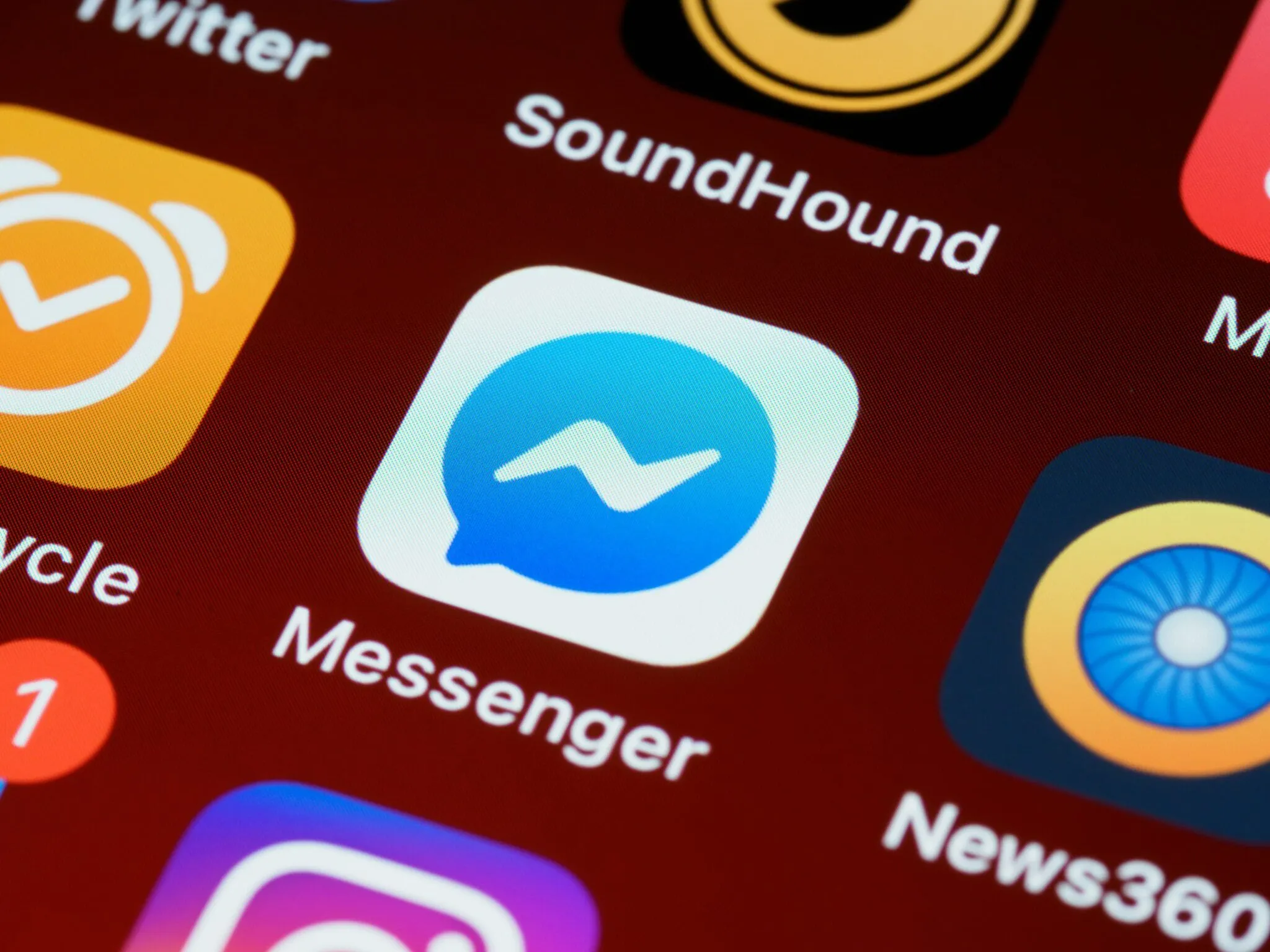 understanding facebook messenger stories ad specs to showcase products effectively